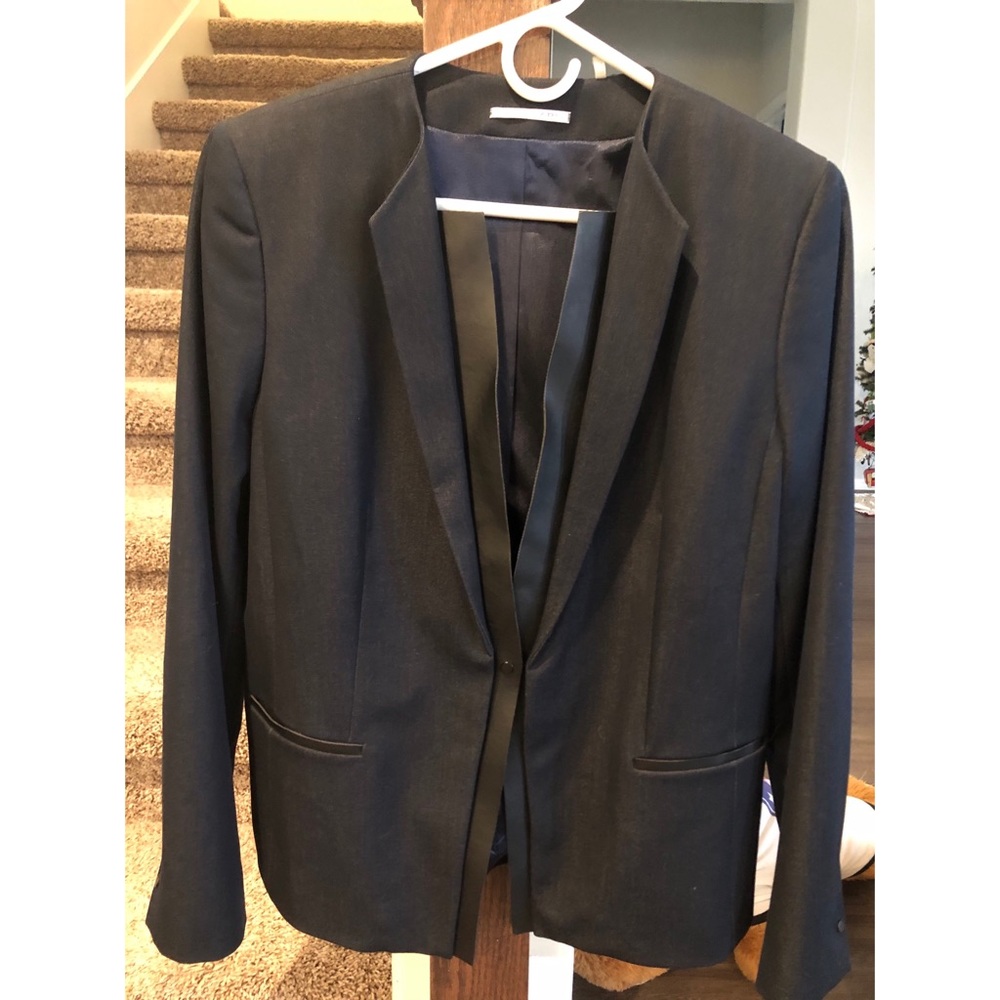 Tahari women's jacket blazer with leather trim